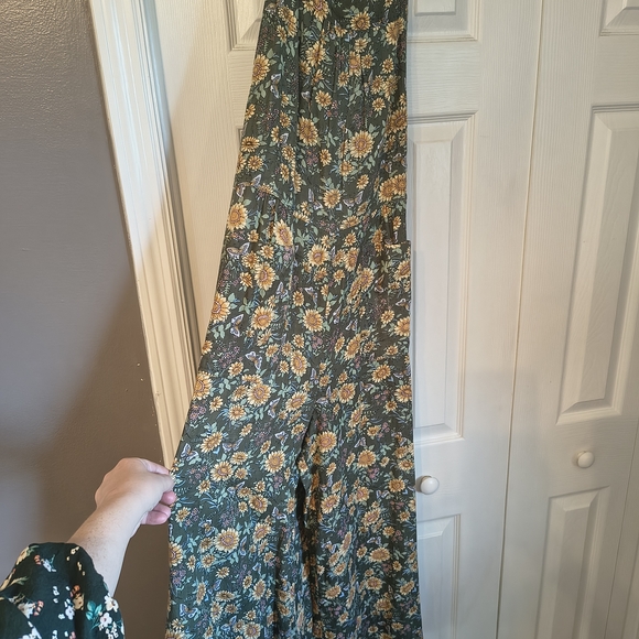 Natural Life Dakota Overalls- Green Butterfly Floral - Picture 2 of 3